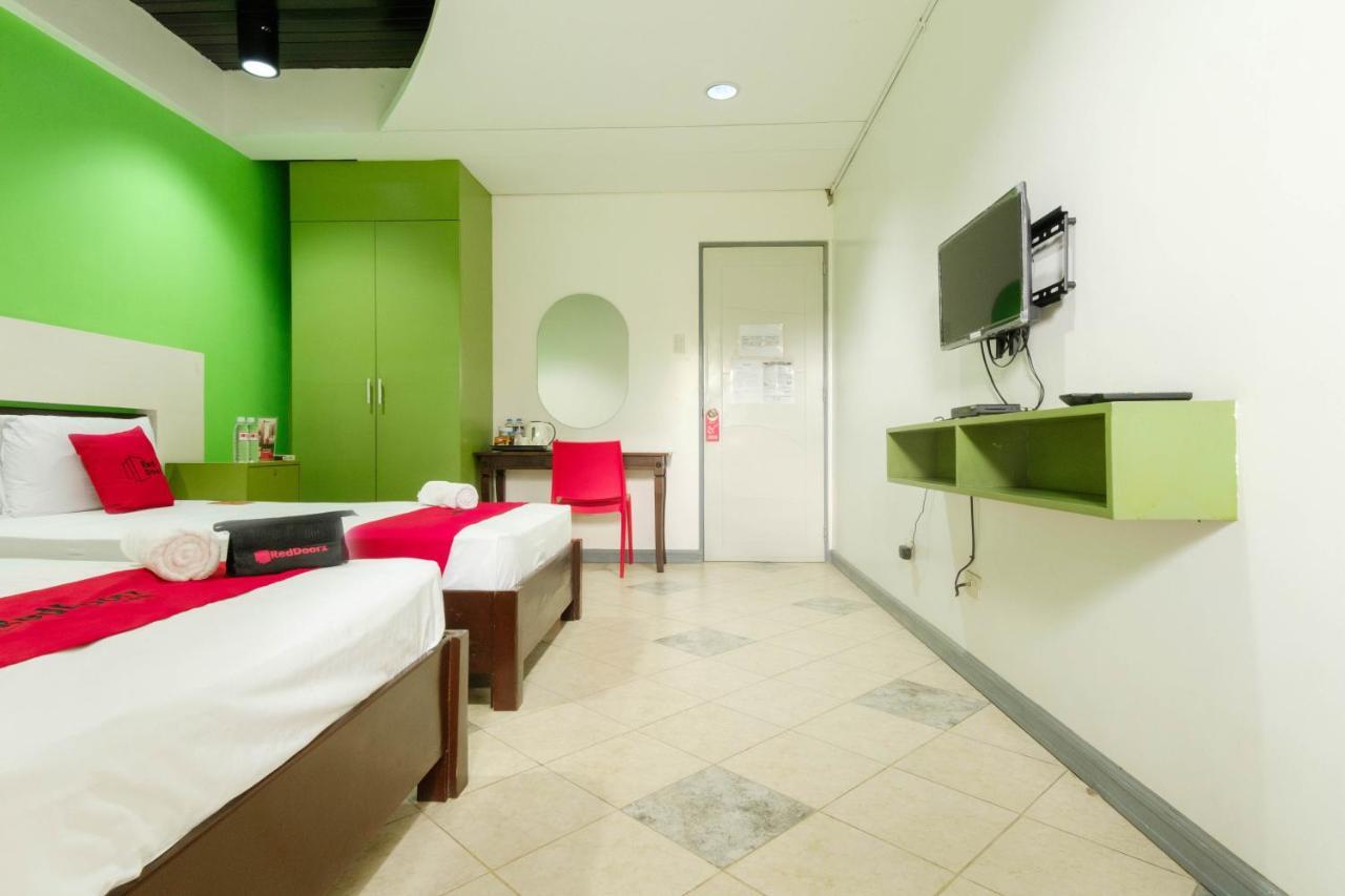 Reddoorz Near Waltermart Subic Hotel Ngoại thất bức ảnh