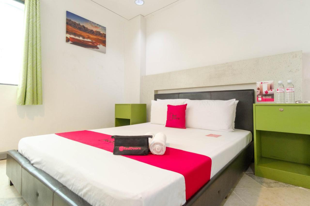 Reddoorz Near Waltermart Subic Hotel Ngoại thất bức ảnh